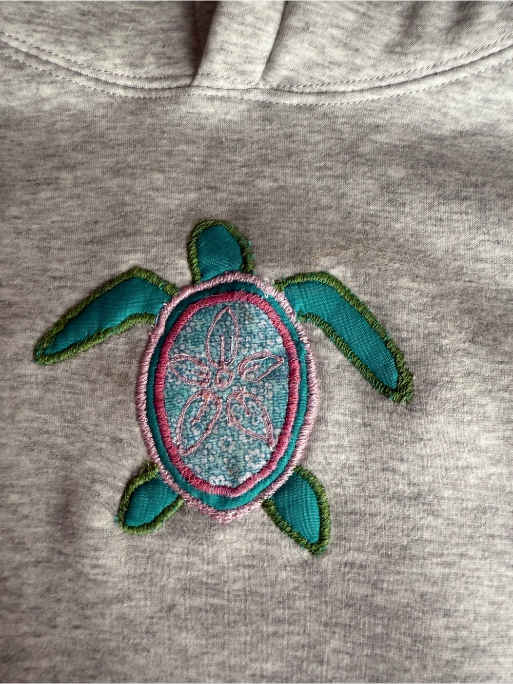 Hand stitched turtle hoodie!!! - Picture 4 of 9
